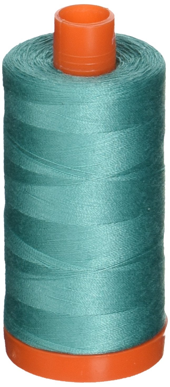أوريفيل خيط قطن Aurifil Mako صلب 50 وات 1422 ياردة من اليشم الخفيف - Image 1